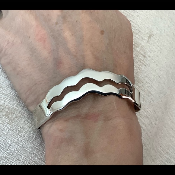 Vint sterling silver Mexican wave cuff bracelet
